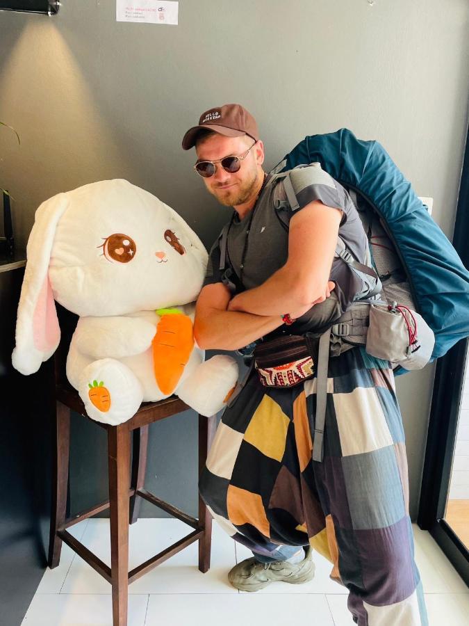 Rabbitel Phuket Vandrarhem Exteriör bild