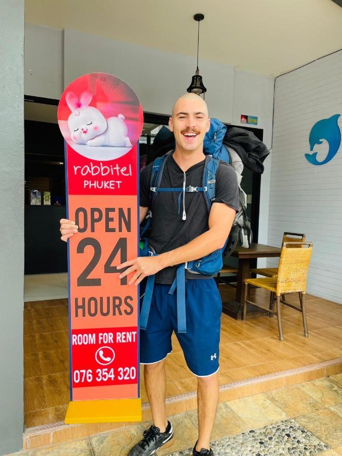Rabbitel Phuket Vandrarhem Exteriör bild