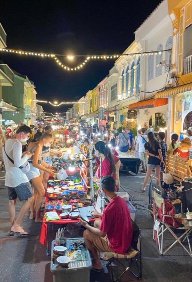 Rabbitel Phuket Vandrarhem Exteriör bild